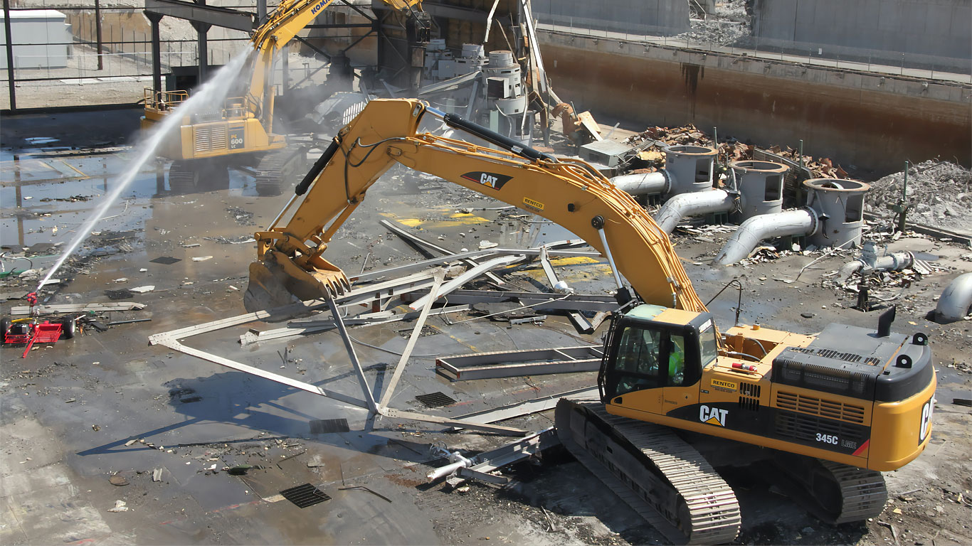 Demolition equipment on a commercial demolition job